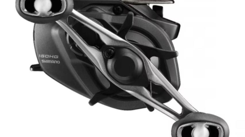 24 Caius C handle side