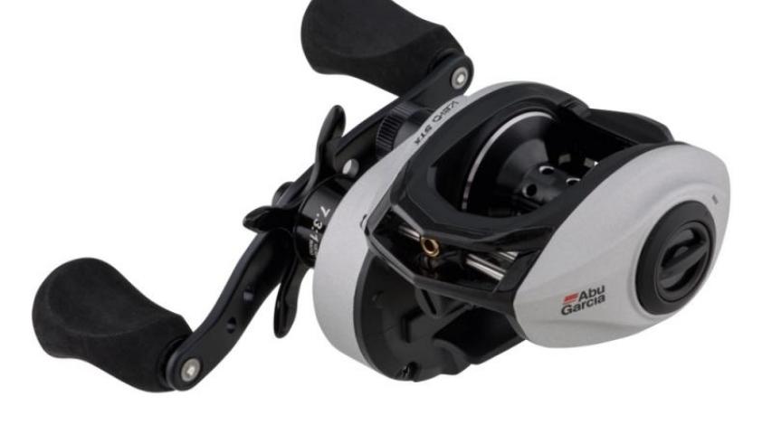 Revo STX 4 left side